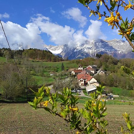 Les Clarines Perceneige - Chambre D'Hotes Vue Sur Montagne & Spa Saint-Jacques-en-Valgodemard Екстериор снимка