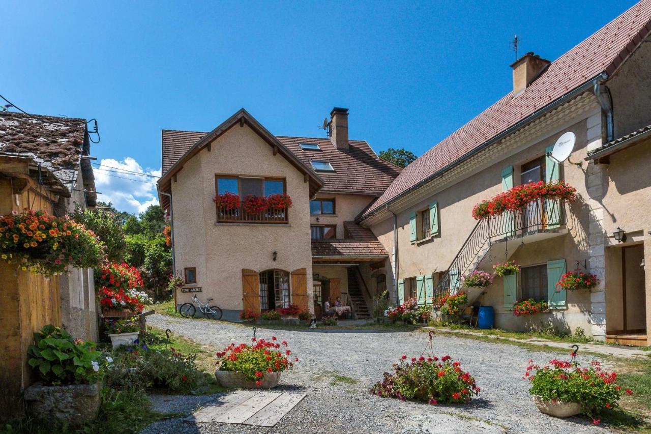 Les Clarines Perceneige - Chambre D'Hotes Vue Sur Montagne & Spa Saint-Jacques-en-Valgodemard Екстериор снимка
